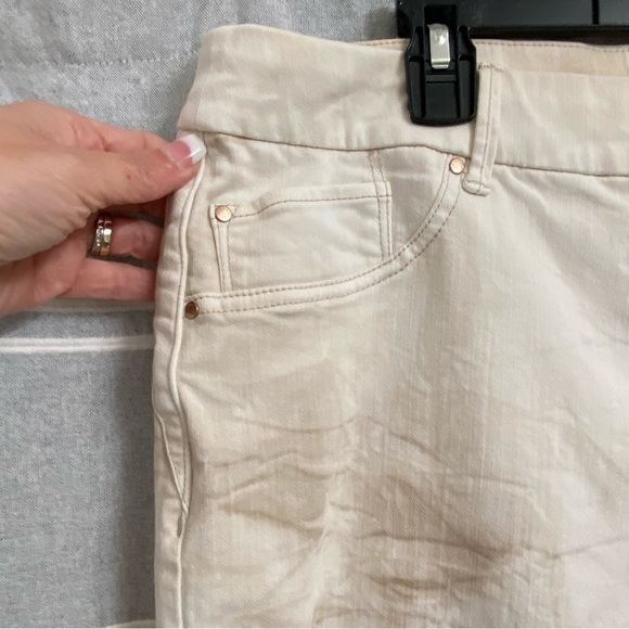 CHICO'S / So Slimming Tie-Dye Highrise Jeggings Size 3 (XL/16) - Picture 11 of 16